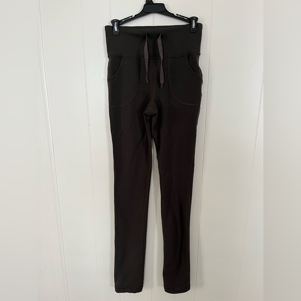 Women's Lululemon Tall Dark Brown/Gray Leggings Size 6